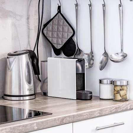 Lux Studio 11 With Yard In The Heart Of Athens Apartment Ngoại thất bức ảnh