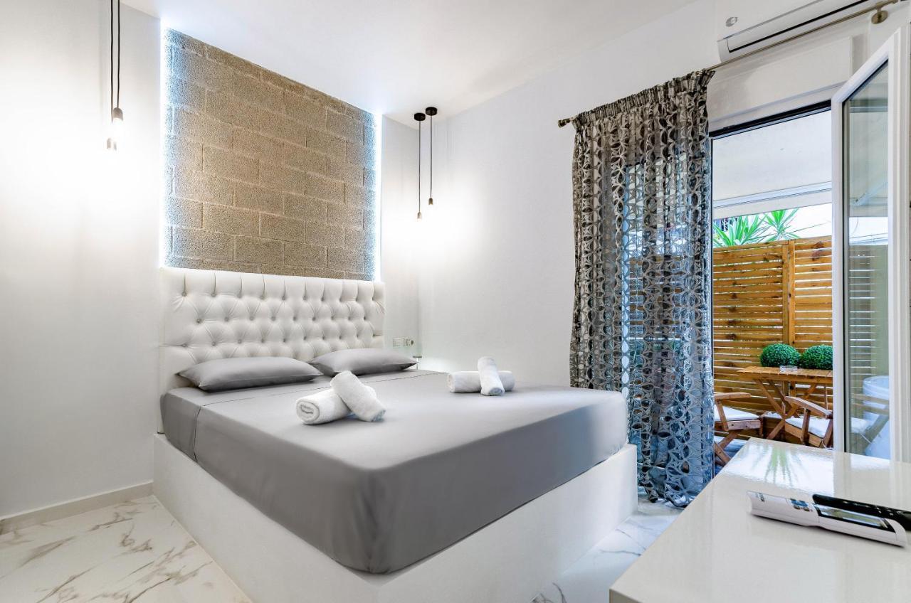 Lux Studio 11 With Yard In The Heart Of Athens Apartment Ngoại thất bức ảnh